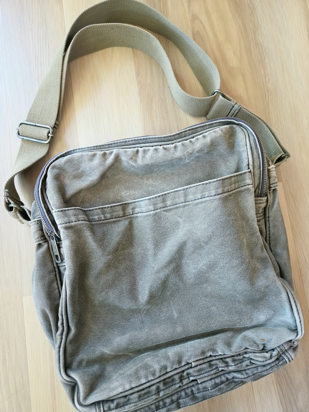 American Eagle Outfitters Olive Green Canvas Messenger Bag